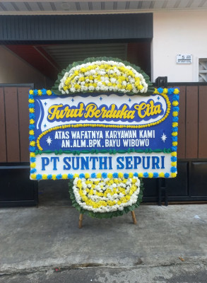 Papan Bunga Duka di Wangurer Barat